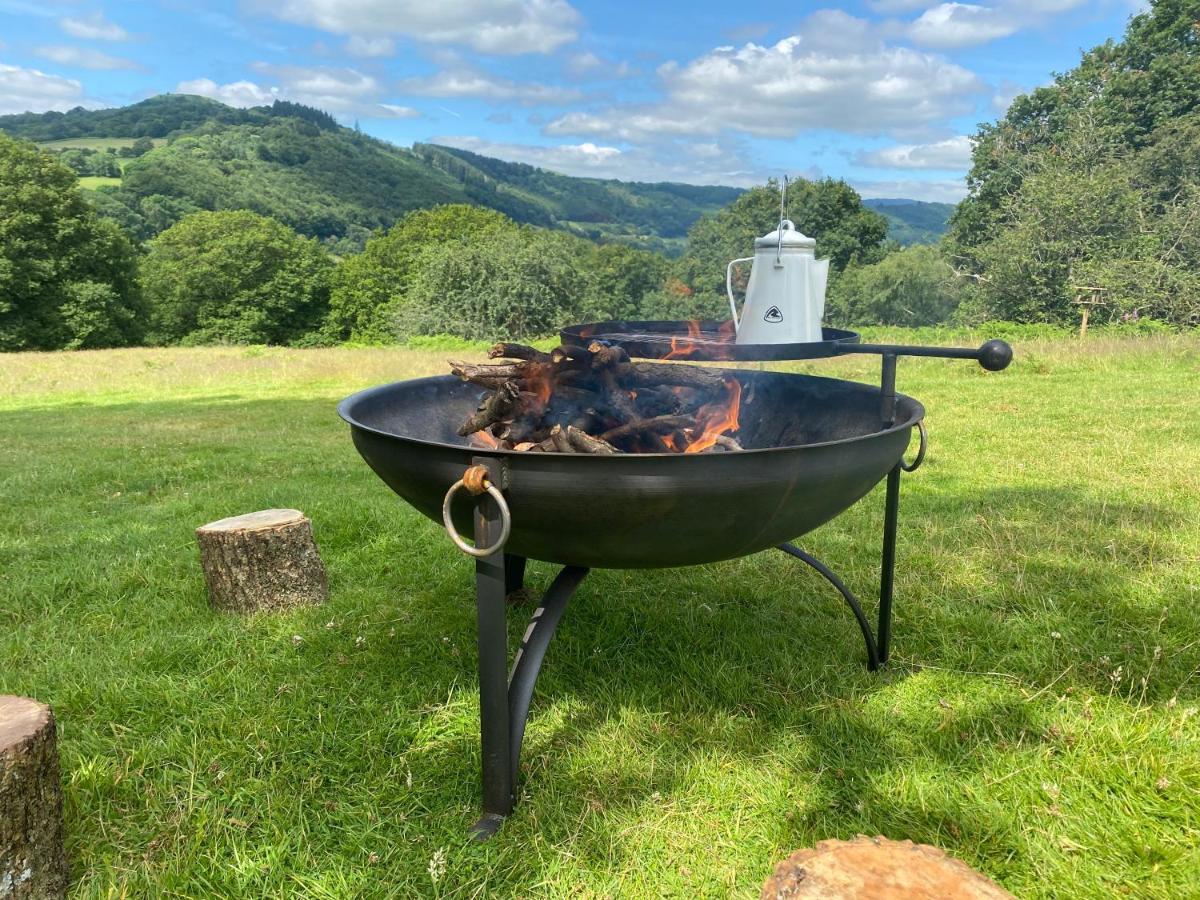 Black Mountains Glamping Hotell Abergavenny Exteriör bild